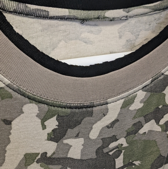 Black-sleeved Camo - Picture 4 of 4